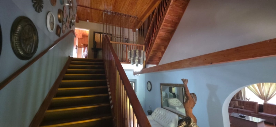 6 Bedroom Property for Sale in Wilkeville North West